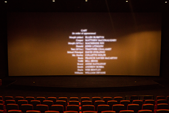 易币付 易币国际党委组织召开《长津湖》观影活动